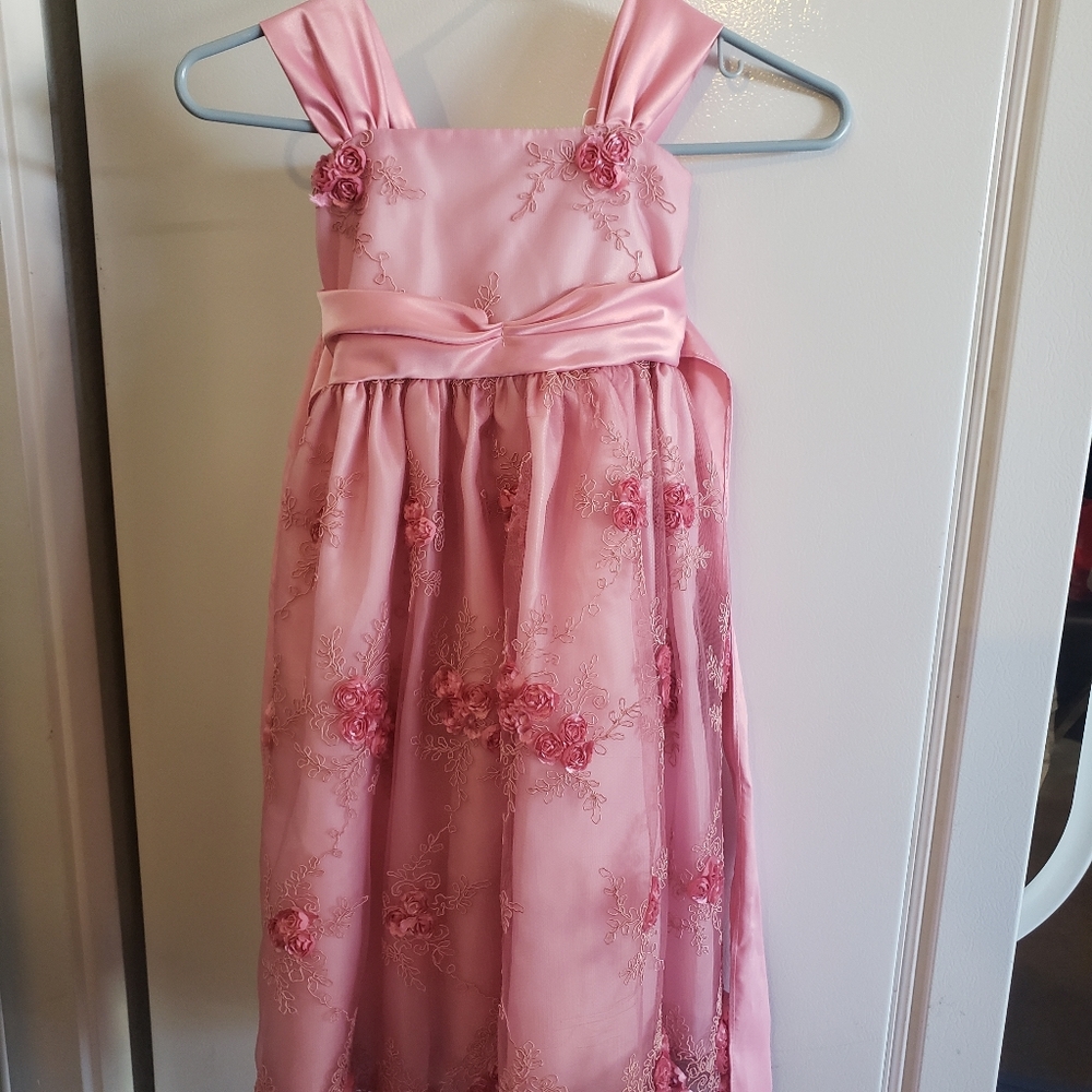 Girls dress